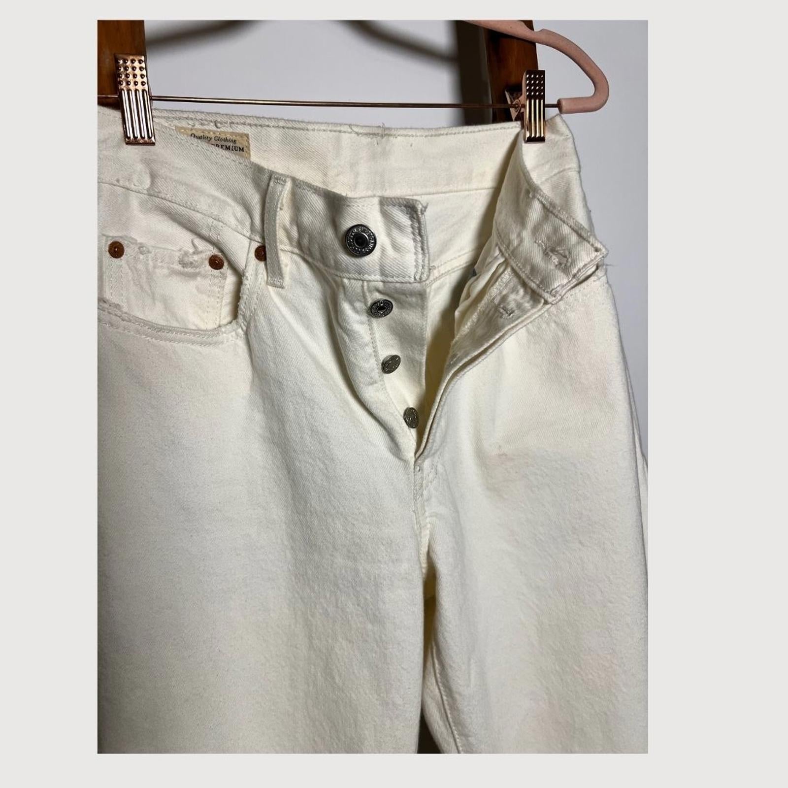 Levi's 501 '90s Women's Straight Jeans in Ecru, Size 26