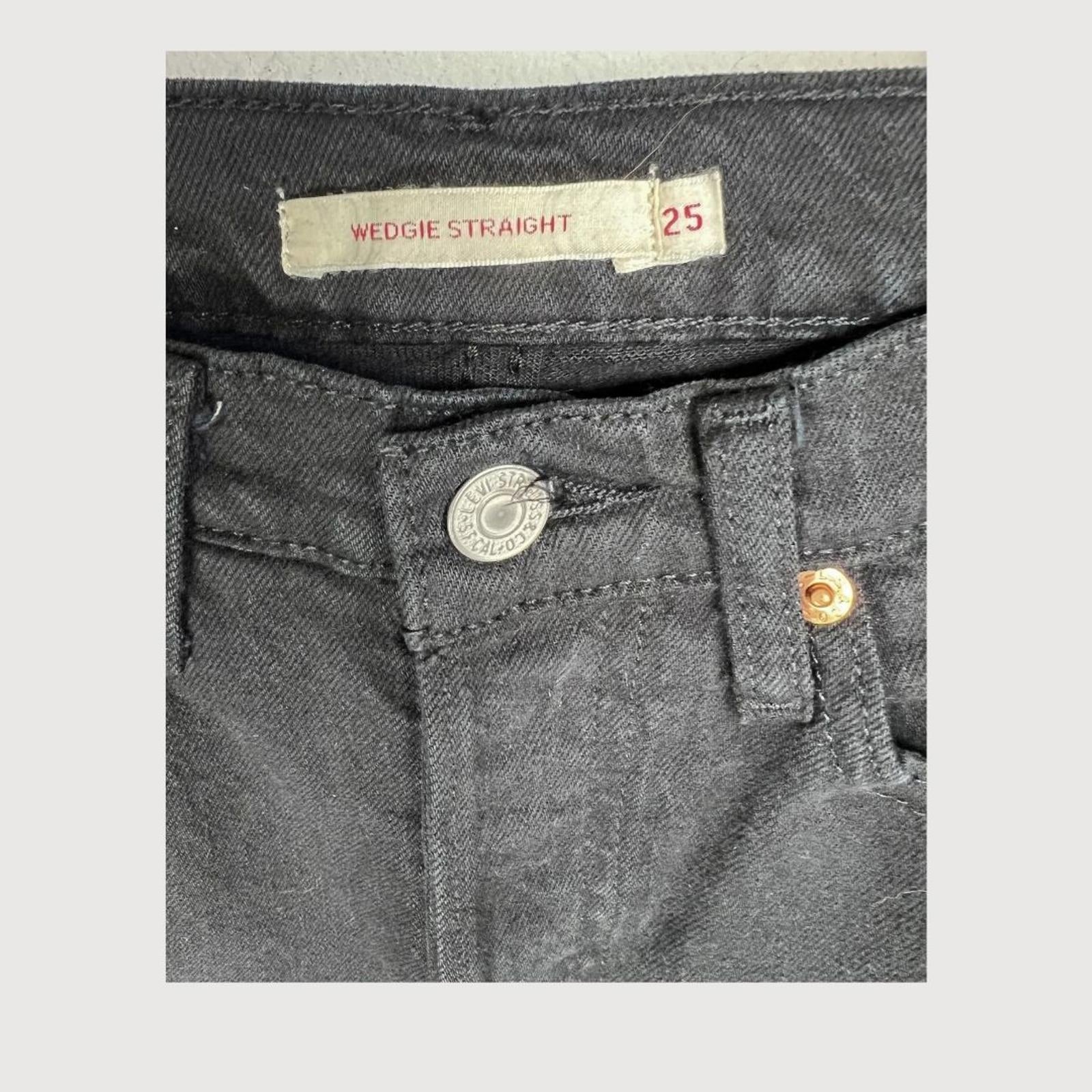 Levi's Wedgie Straight High Rise Black Jeans - Size 25