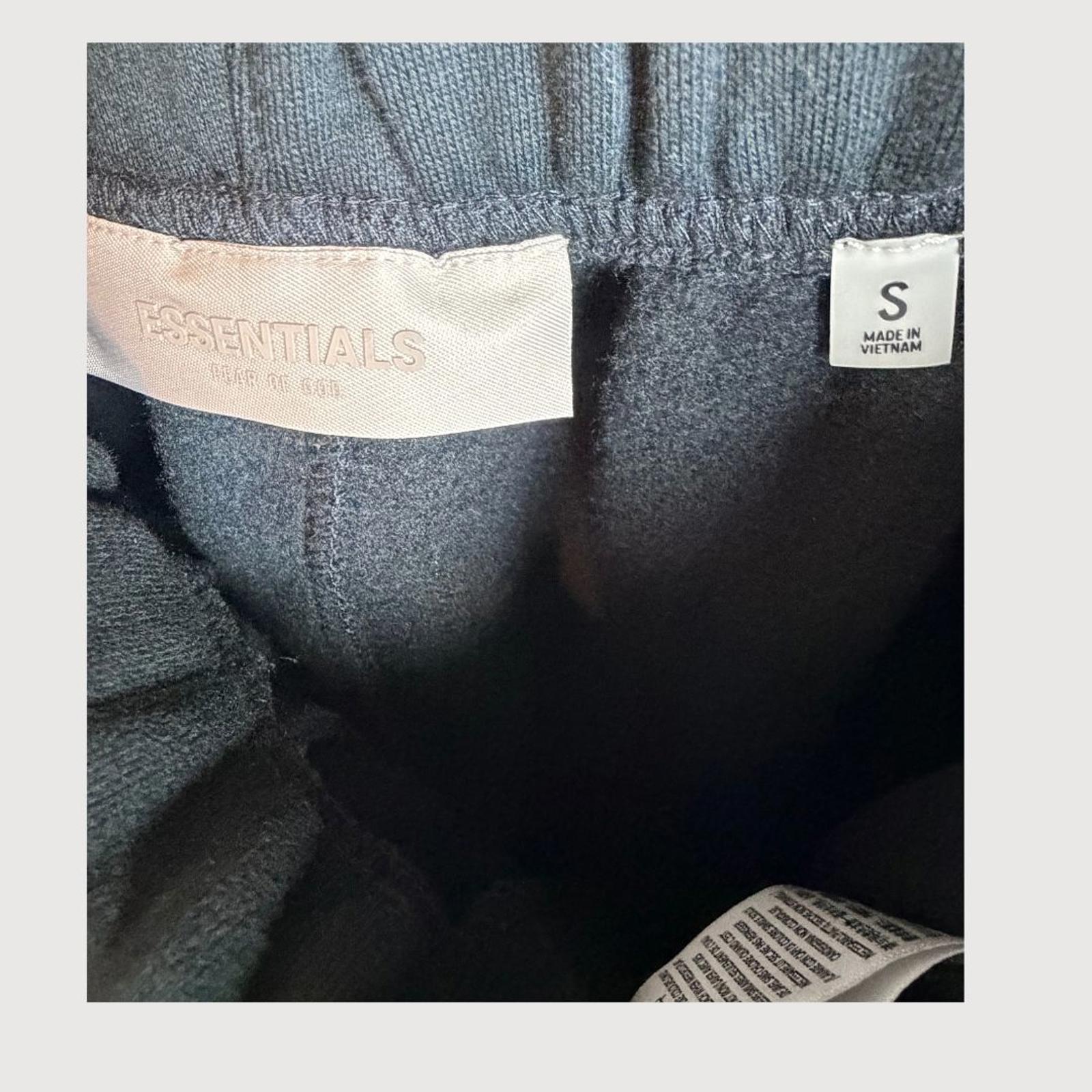 Fear of God Essentials NWT Stretch Limo Sweatpants  - Black, Size S