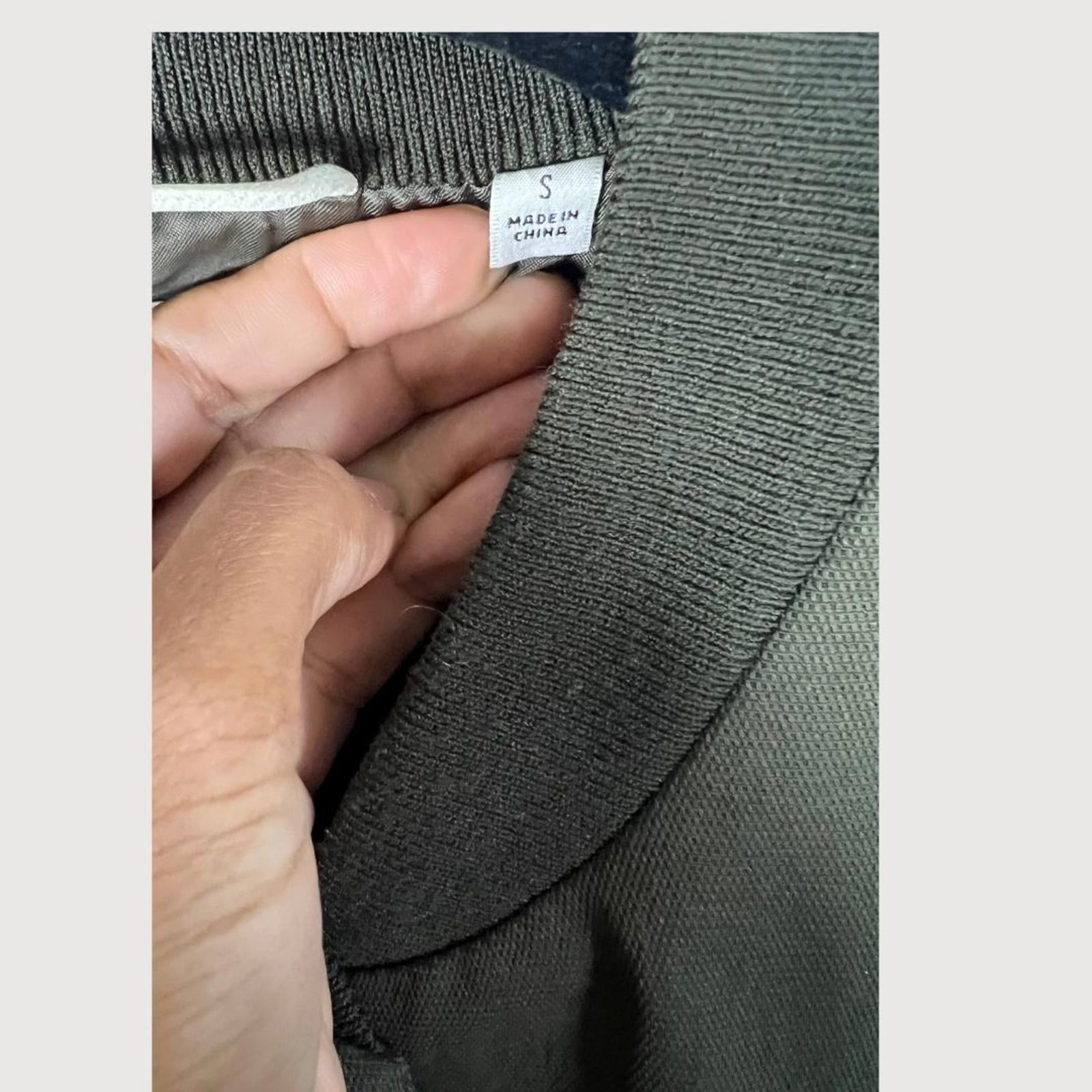 Aritzia Wilfred Poussin Oversized Bomber Jacket – Olive, Size S