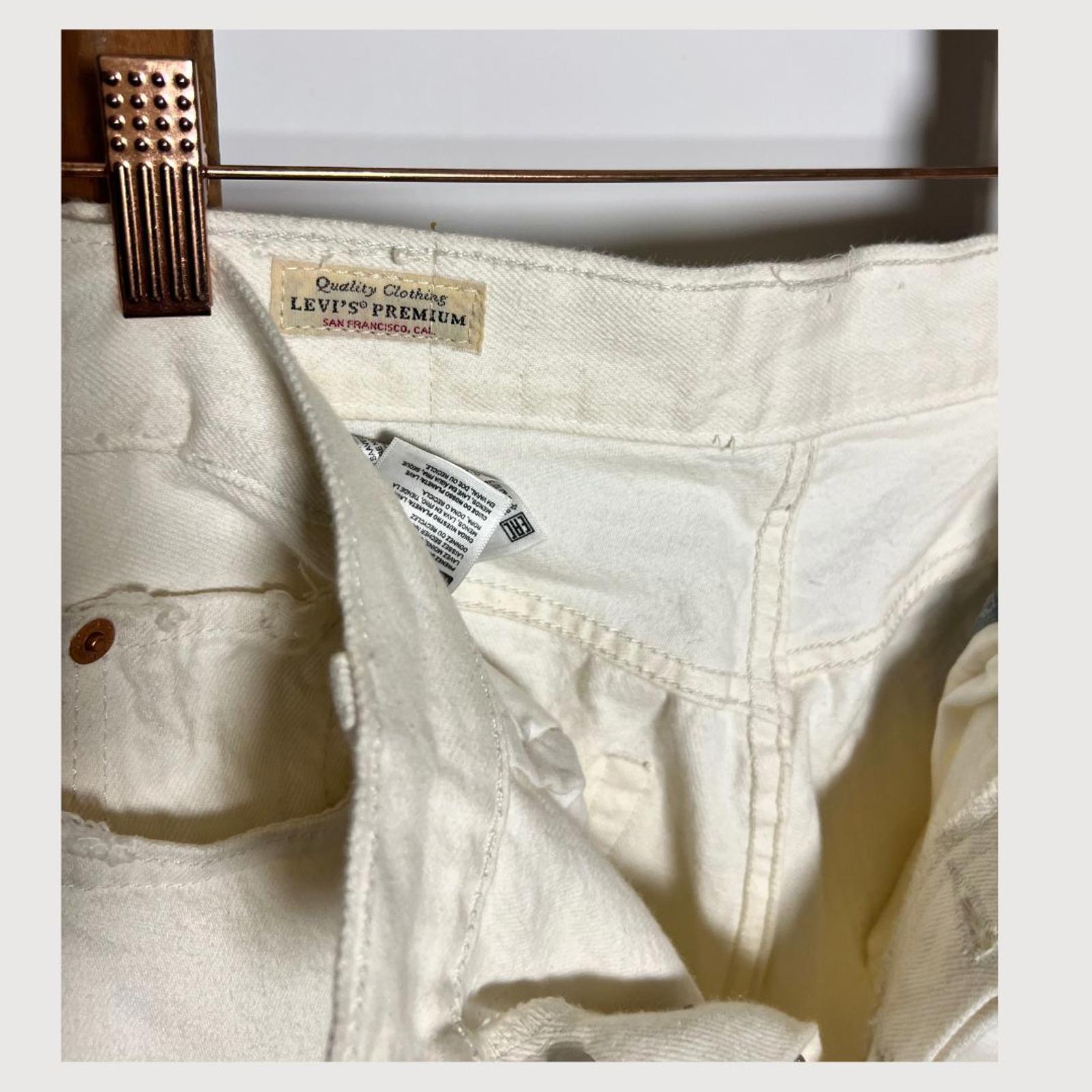 Levi's 501 '90s Women's Straight Jeans in Ecru, Size 26