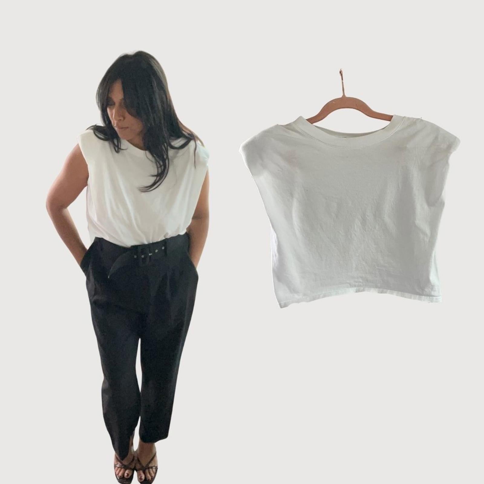 Aritzia Babaton Shoulder Pad - S Tee White Size S