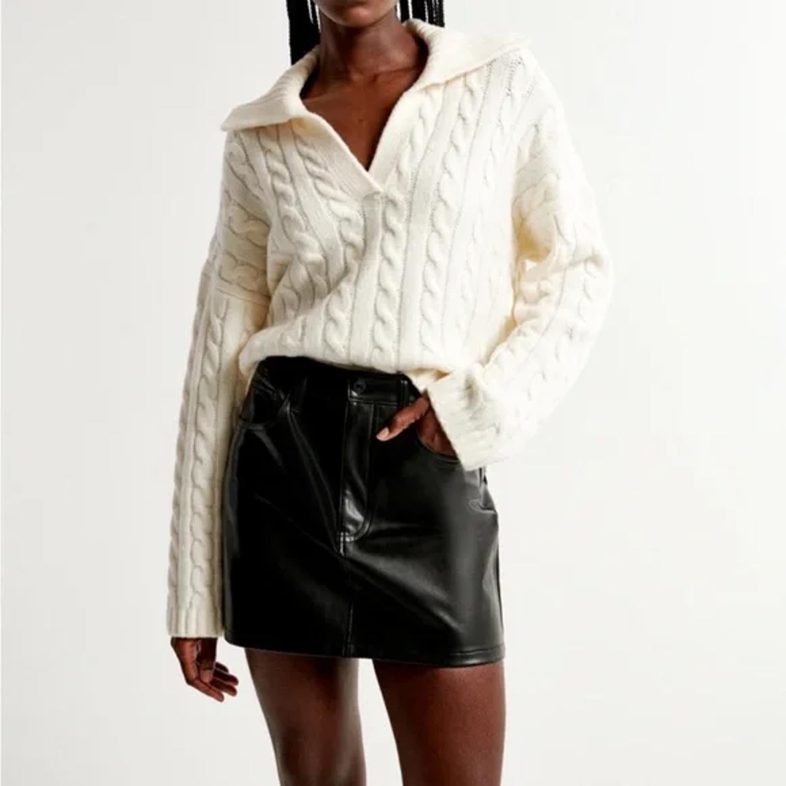 Abercrombie & Fitch Cable Knit Notch-Neck Sweater, Cream, Size S